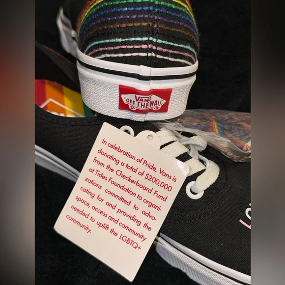 Vans Pride Collection New Love is Love Shoes Men Rainbow Black! Unisex - Picture 9 of 15